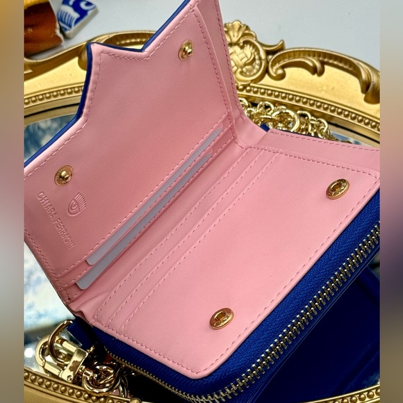 🆕 CHIARA FERRAGNI 🧿 BNIB Eyelike Motif Chain Linked Wallet - Blue - WOC - Picture 12 of 15